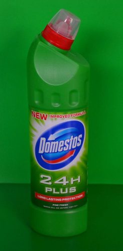 Fertőtlenítő tisztítószer Domestos - 750 ml